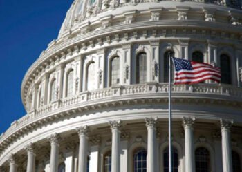 Congreso de EEUU aprueba presupuesto con USD 14.000 millones para Ucrania