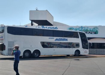 Víctimas de asalto a bus de Expresos Mérida culpan al conductor