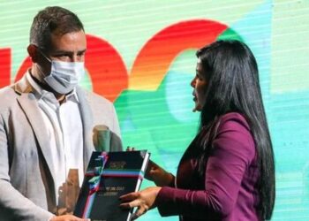 Sugey Herrera presentó informe de sus primeros 100 días de gestión