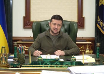 Zelenski denuncia un ataque aéreo ruso contra hospital infantil en Mariúpol