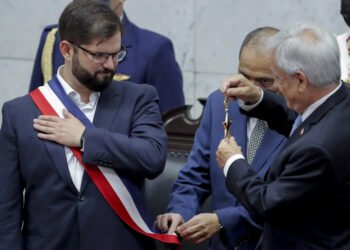 Gabriel Boric asume como el presidente más joven de la historia de Chile