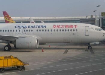 Tras siniestro de avión en China, todavía no se hallaron sobrevivientes