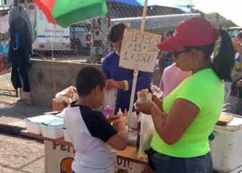 Combos de $1 marcan la pauta en los puestos de comida rápida