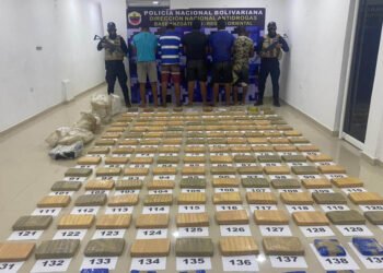 PNB interceptó embarcación con 140 kilos de presunta marihuana en costas entre Sucre y Anzoátegui