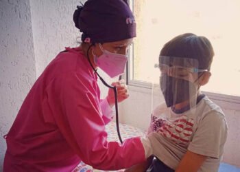 Neumonólogo infantil asegura que 5 de cada 7 pacientes llegan con Covid-19