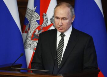 Putin asegura que Rusia mantiene todas sus exportaciones energéticas, incluidas las que transitan por Ucrania