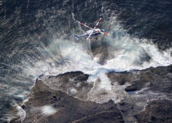 Confirman 10 muertos en naufragio de barco turístico en Japón