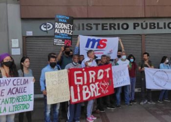 Sindicalistas petroleros celebran la orden de liberación a favor de Rodney Álvarez