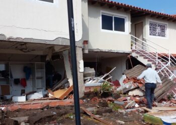 Una explosión en urbanización Villa Caribe, de Barcelona, dejó varios heridos