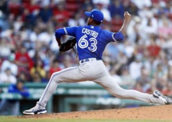 Anthony Castro pasó de Azulejos a Guardianes en Grandes Ligas
