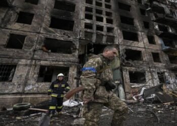 10 edificios ucranianos fueron atacados por tropas rusas