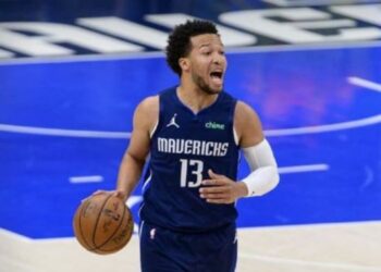 Brunson y Kleber lideraron el triunfo de Mavericks sobre Jazz