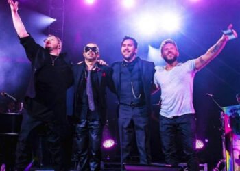 Sin Bandera y Camila abren nueva función en Caracas