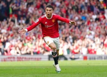 Triplete de Cristiano Ronaldo le dio el triunfo a Manchester United