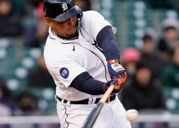 Miguel Cabrera conectó su hit número 3.053 e igualó a Rod Carew