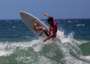 Disputarán competencia nacional de surf en Puerto Cabello