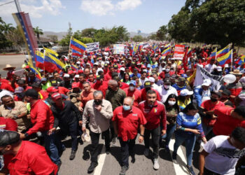 Oficialismo también marchó en Anzoátegui para conmemorar el Día del Trabajador
