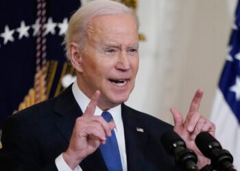 Biden advierte de que hay "veneno" en la democracia de EE.UU.