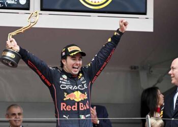 Piloto mexicano "Checo" Pérez ganó el Gran Premio de Mónaco de la F1