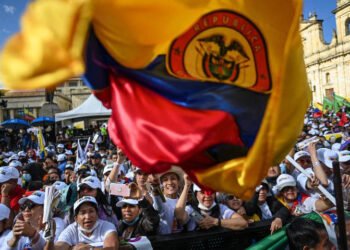 Colombia entra en la semana decisiva de una turbulenta campaña presidencial
