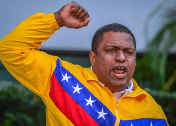 El exilio venezolano considera una "burla" que la oposición anuncie primarias