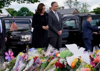 Kamala Harris pidió la prohibición de armas de asalto en EE.UU