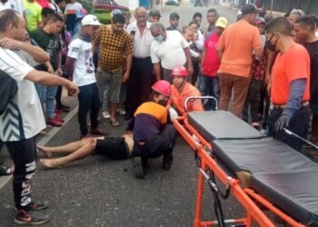 Dos lesionados dejó choque en una moto en El Tigre (+Fotos)