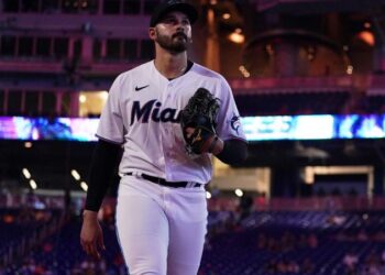 Pablo López fue el Lanzador del Mes en la Liga Nacional