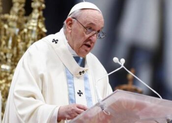 Papa Francisco pidió reunirse con Putin en Moscú