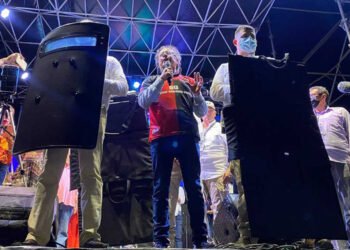 Colombia: Petro restablecerá relaciones con Venezuela si gana presidenciales