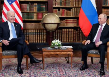 Rusia prohibe la entrada en el país a Biden y a otros 962 estadounidenses