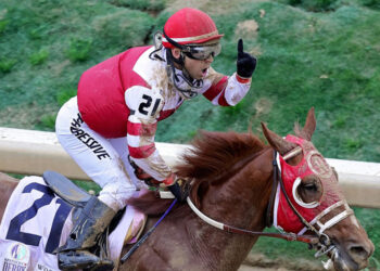 El jockey venezolano Sonny León ganó el mítico Kentucky Derby
