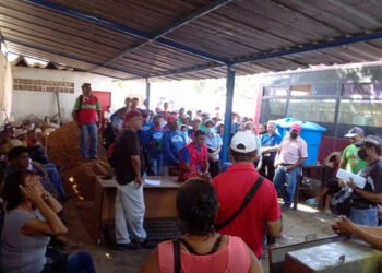 Trabajadores amenazan con protestar si alcaldía de Guanta no responde a sus solicitudes