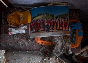 Al menos tres muertos y 12 heridos en un ataque ruso contra una escuela en Chernígov