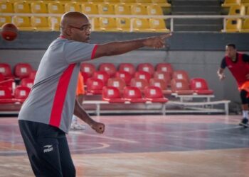 "Kako" Solorzano dirigirá a Gladiadores de Anzoátegui en la SPB