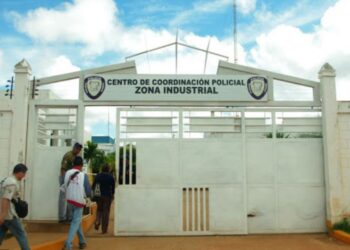 Poliguanipa capturó en flagrancia a dos jóvenes que hurtaban en un abasto