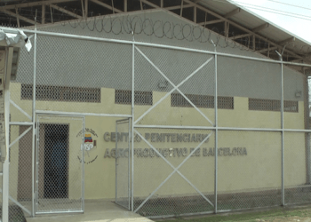 Presuntos femicidas fueron trasladados a Puente Ayala