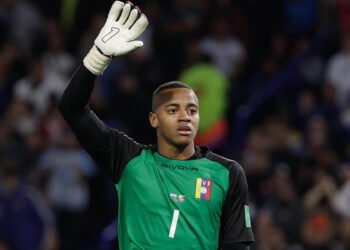 Fariñez se rompe ligamento cruzado a tres días del amistoso con Arabia Saudí