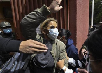 Fiscalía de Bolivia pide 15 años de cárcel para Áñez en reinicio de juicio