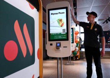 Una Rusia nostálgica inaugura en Moscú los primeros "McDonald's rusos"