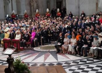 Misa de Acción de Gracias honró a Isabel II, pero no contó con su presencia