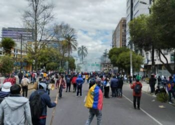 Paro en Ecuador cumple nueve días con violencia y llamado a diálogo