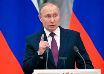 Putin planea asistir a la Cumbre del Caspio, en su primer viaje al exterior