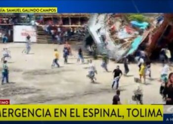 Tarima de plaza de toros de Tolima se desplomó y cuatro personas murieron (+Video)