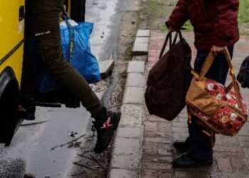 7,7 millones de ucranianos dejaron su país desde que comenzó la guerra