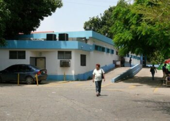 Mujer y niña fallecieron en accidente en Conoma