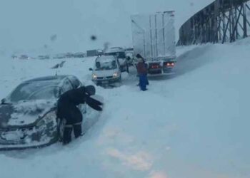 Argentina-Chile: unas 200 personas quedaron varadas por fuerte nevada