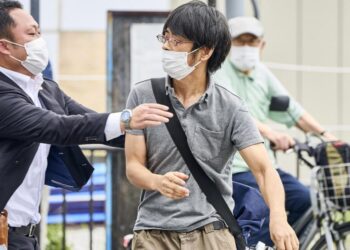 Presunto asesino del exprimer ministro japonés fue capturado