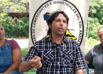 Representantes de la Cámara de Comercio de Barcelona se reúnen semanalmente para rescatar al sector