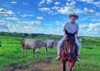 Manuel Arenas estrena su primer sencillo "El rumbo del amor"